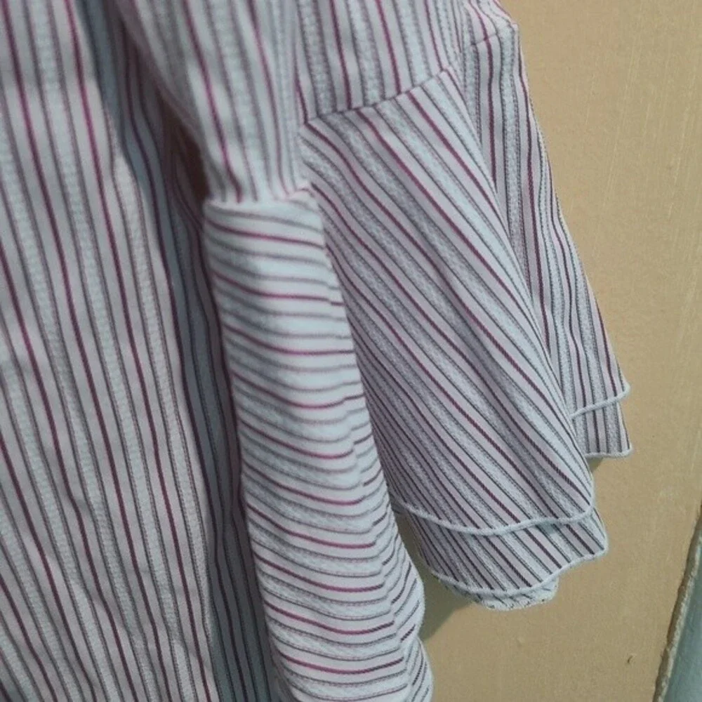 White House Black Market pink white striped v-neck bell sleeve top size 6 - Picture 6 of 7